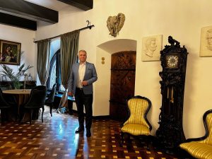 Sandu Staicu susține accesul egal la educație pentru copii prin proiectele Fundației Dignitas